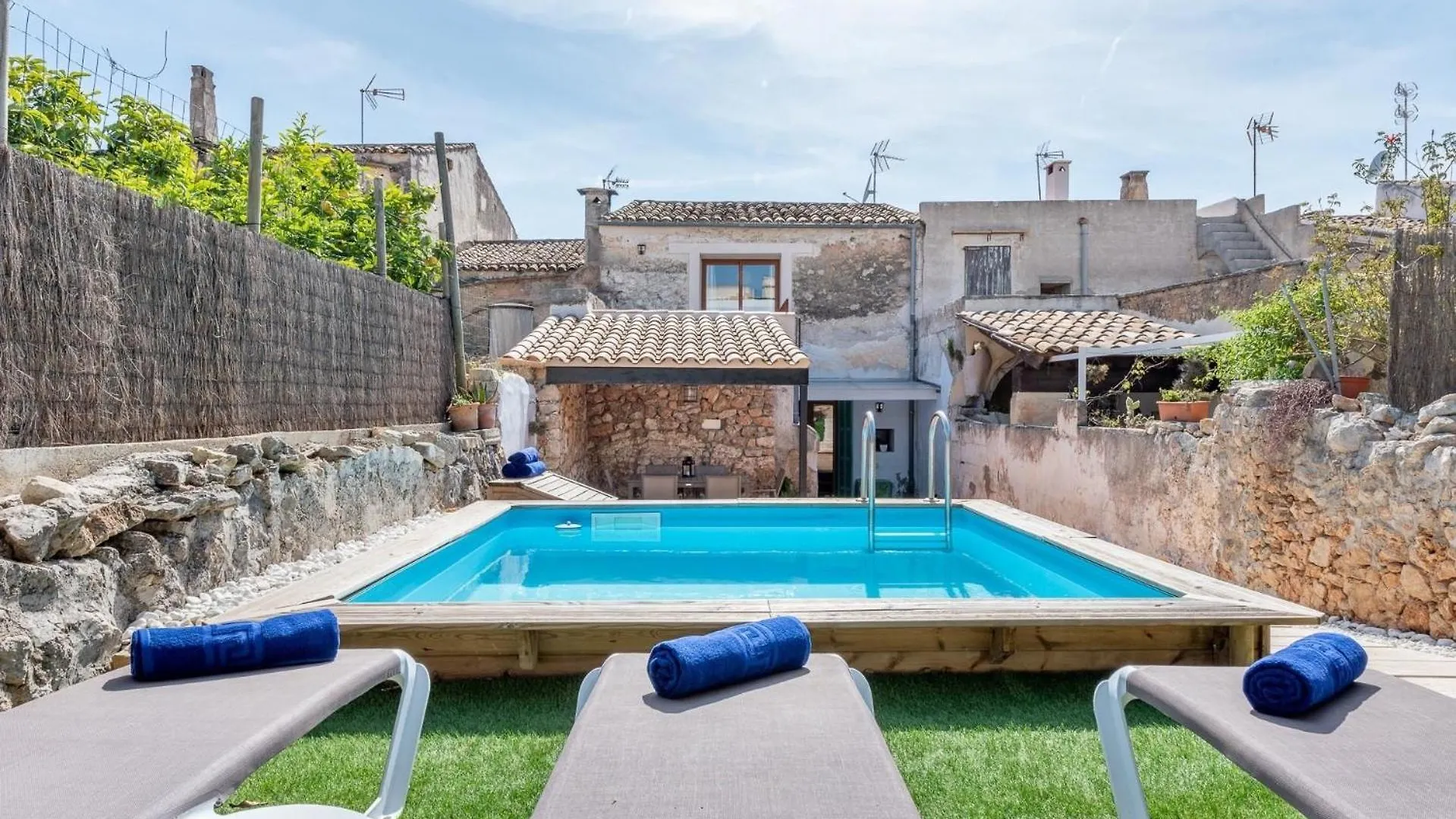 Ferienhaus Mit Privatpool Fuer 6 Personen Ca 250 Qm In Felanitx, Mallorca Suedostkueste Von Mallorca